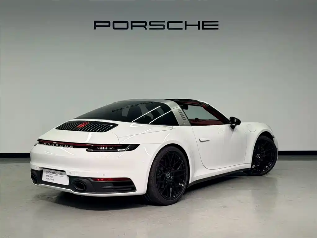 Фото 9 - Porsche 911