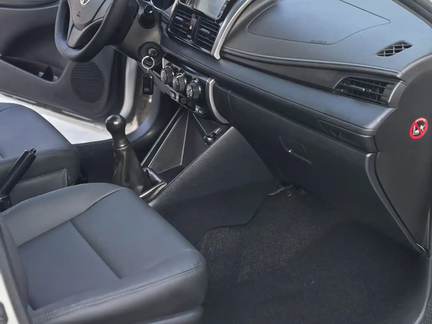 Toyota Vios 2014 1.3L Manual Stylish Edition фото 12