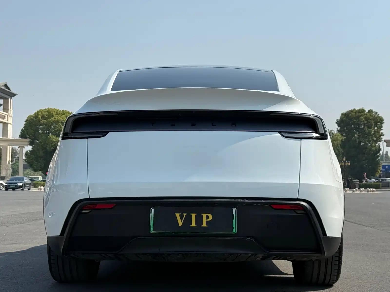 Photo 8 - Tesla Model Y
