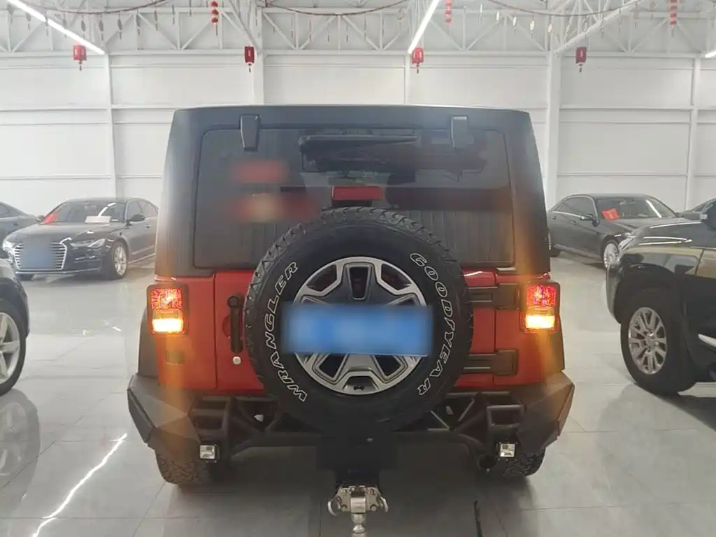 Фото 6 - Jeep Wrangler