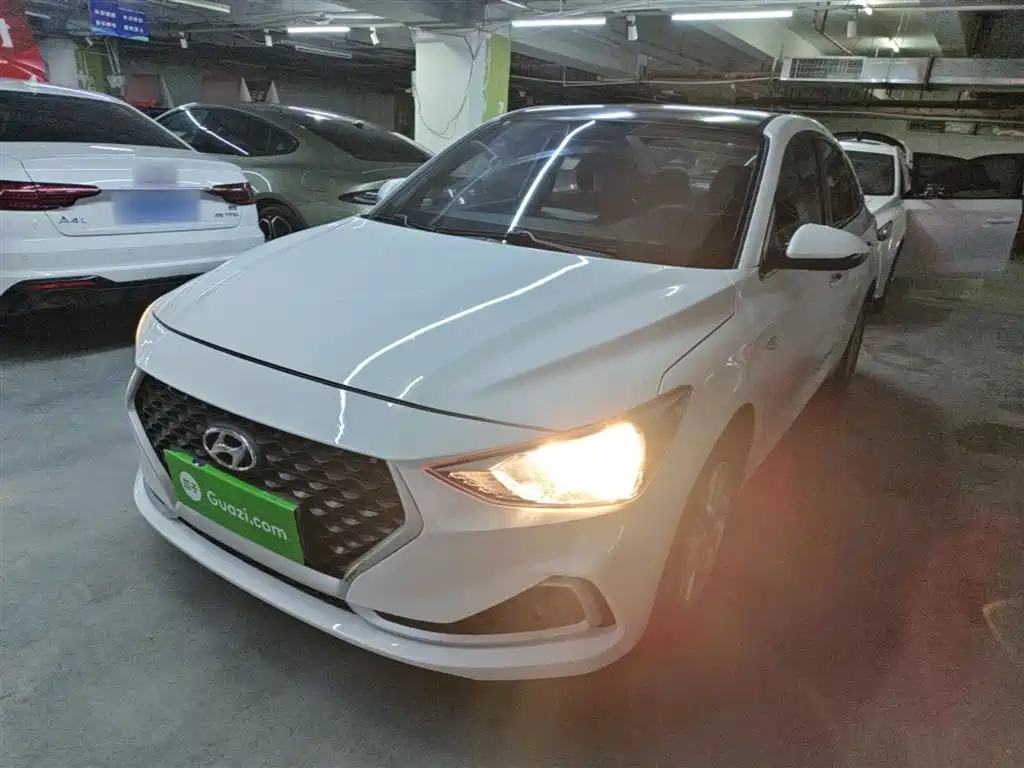 Hyundai Elantra 2018 1.6L Automatic Pleasing Edition GL China VI фото 2