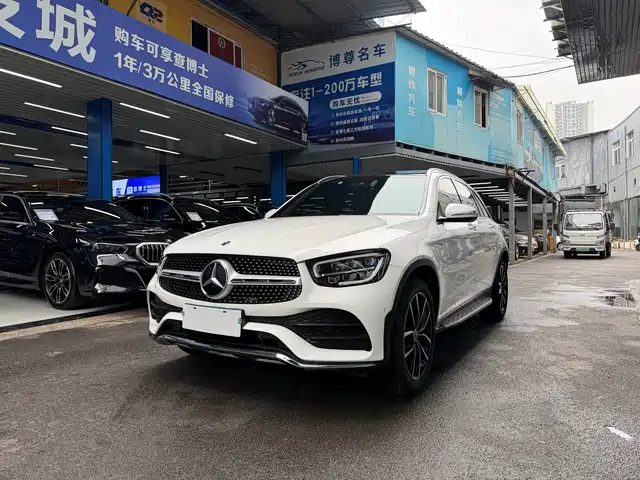 MERCEDES-BENZ GLC