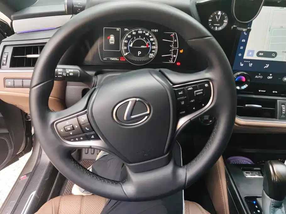 Lexus ES 2025 2025 200 Ultimate Edition