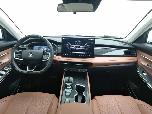 Changan CS75 2025 PRO 1.5T Premium 7-Seater — фото 5