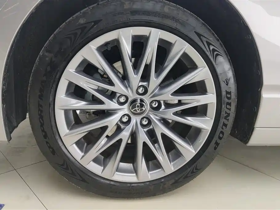 Toyota Avalon 2024 Hybrid 2.0L Luxury Edition фото 6