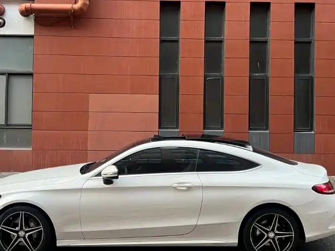 Mercedes-Benz C-Class (Import) 2016 C 200 Coupe фото 4