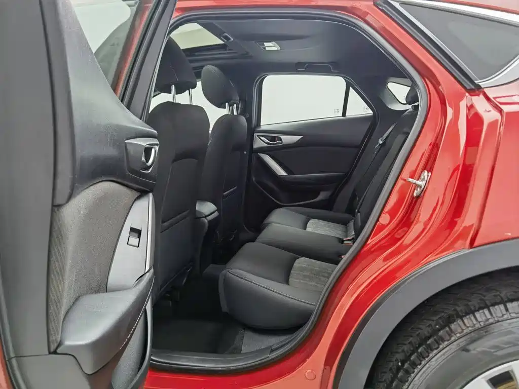 Фото 15 - Mazda CX-4