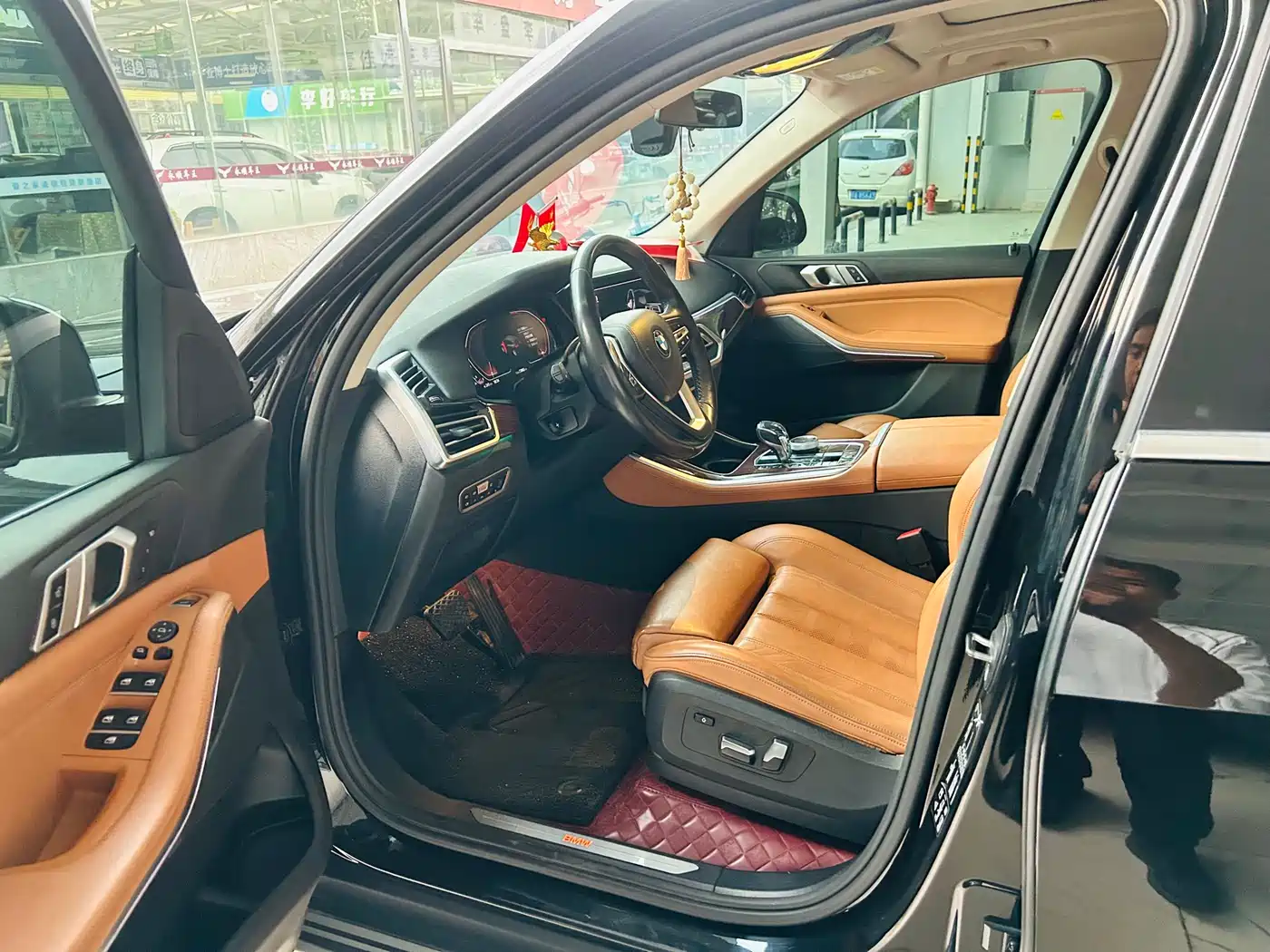BMW X5 (Import) 2020 xDrive40i M Sport Package фото 8