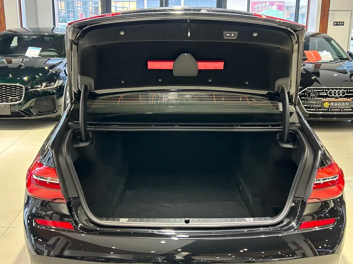 BMW 7 Series 2018 730Li Leading Type M Sport Package фото 30