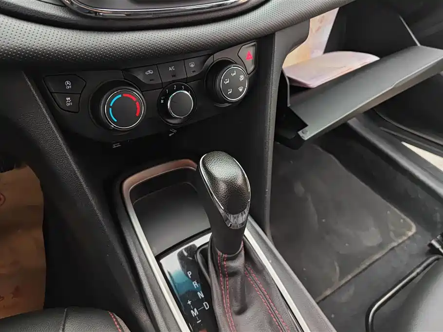 Chevrolet Monza 2019 Redline 320T DCT Refreshing Edition VI фото 16