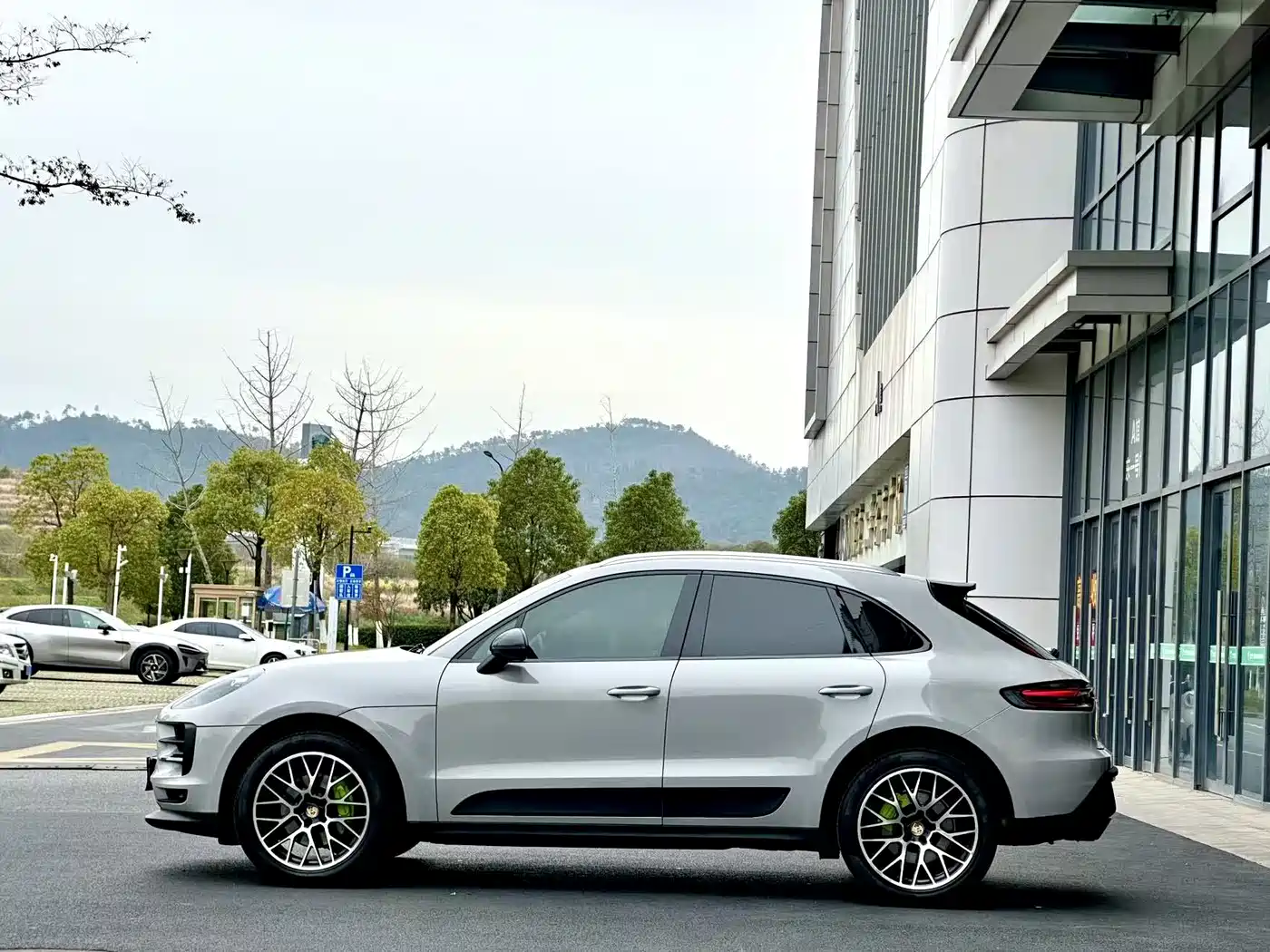 Porsche Macan 2018 Macan 2.0T фото 4