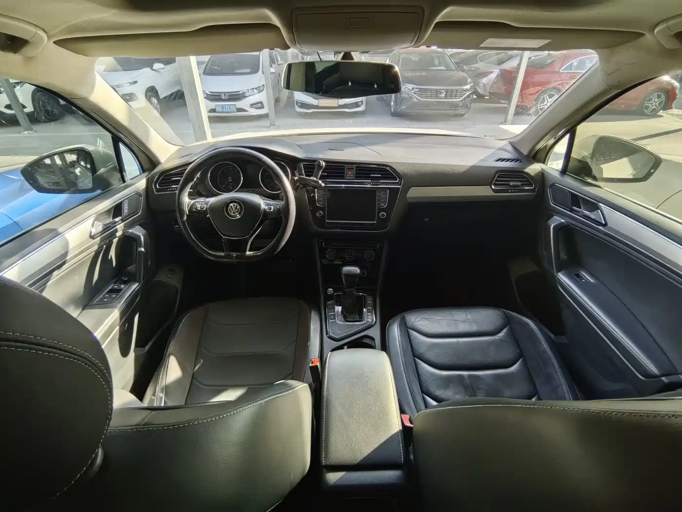 Volkswagen Tiguan L 2018 380TSI Automatic AWD Luxury Edition фото 5
