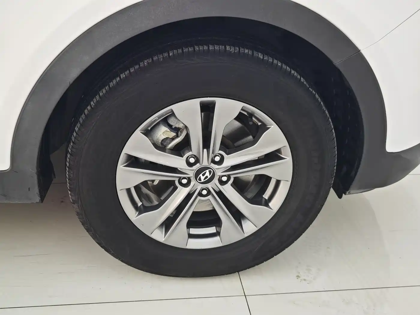 Hyundai Santa Fe 2013 Model 2.4L Automatic 2WD Smart фото 24