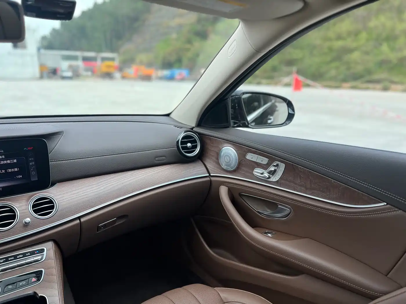 Mercedes-Benz E-Class 2020 Facelift E 300 L Exclusive фото 16