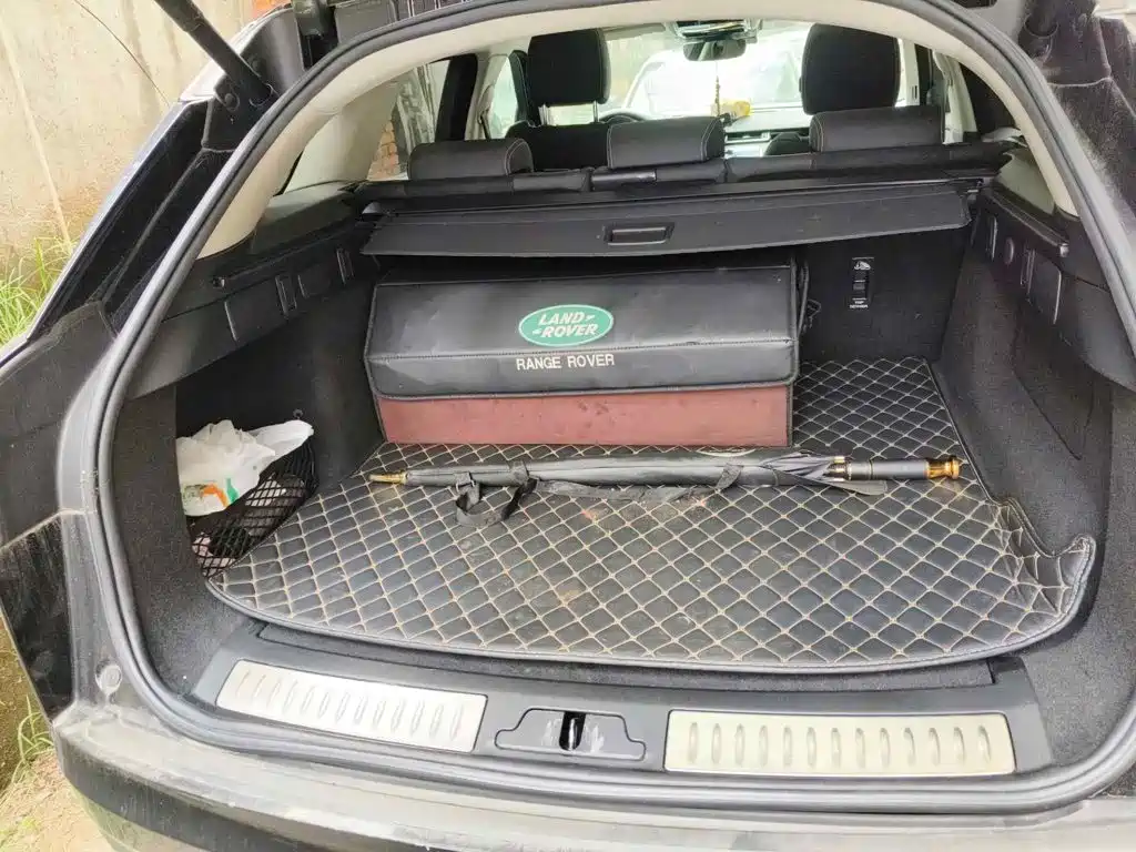 Фото 13 - Land Rover Range Rover Velar