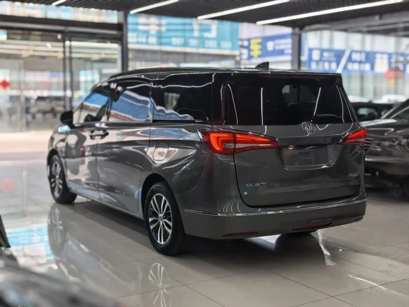 Buick GL8 2018 ES 28T Luxury Type China VI фото 3