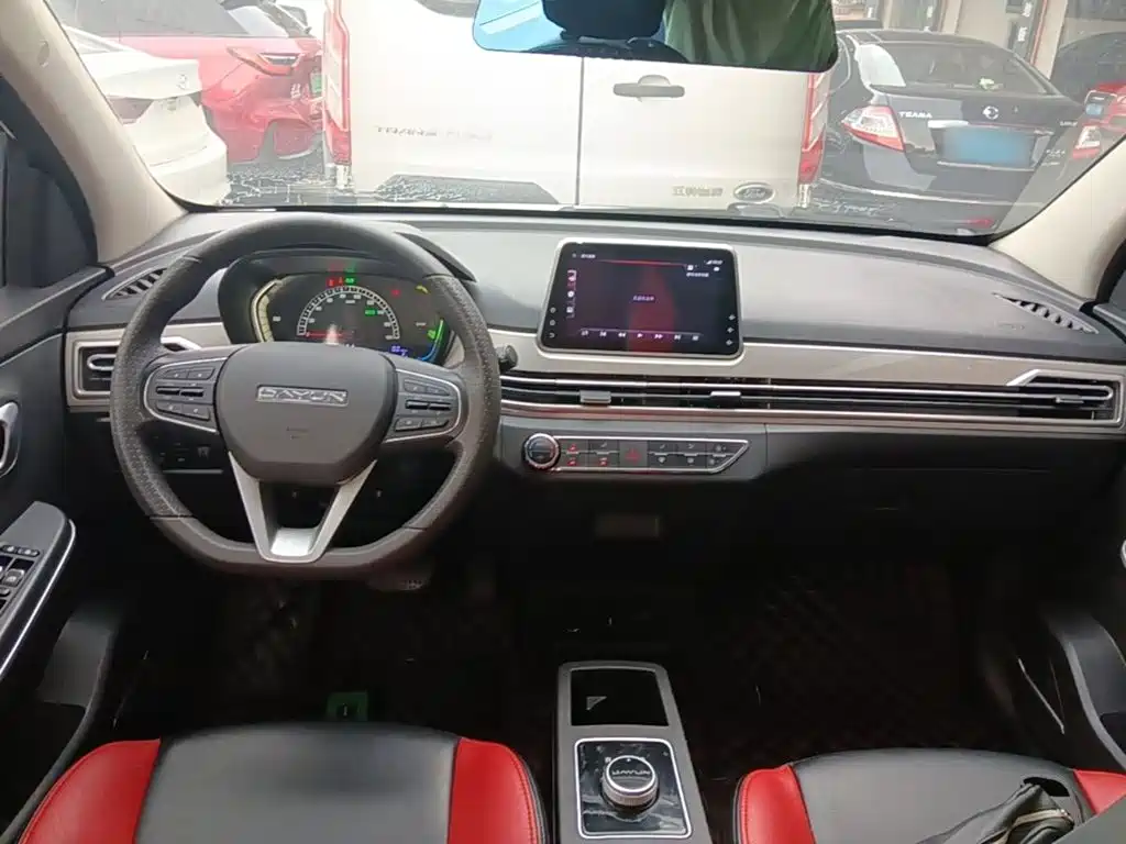 Dayun Yuehu 2022 2022 30.66kWh 2WD Standard Edition