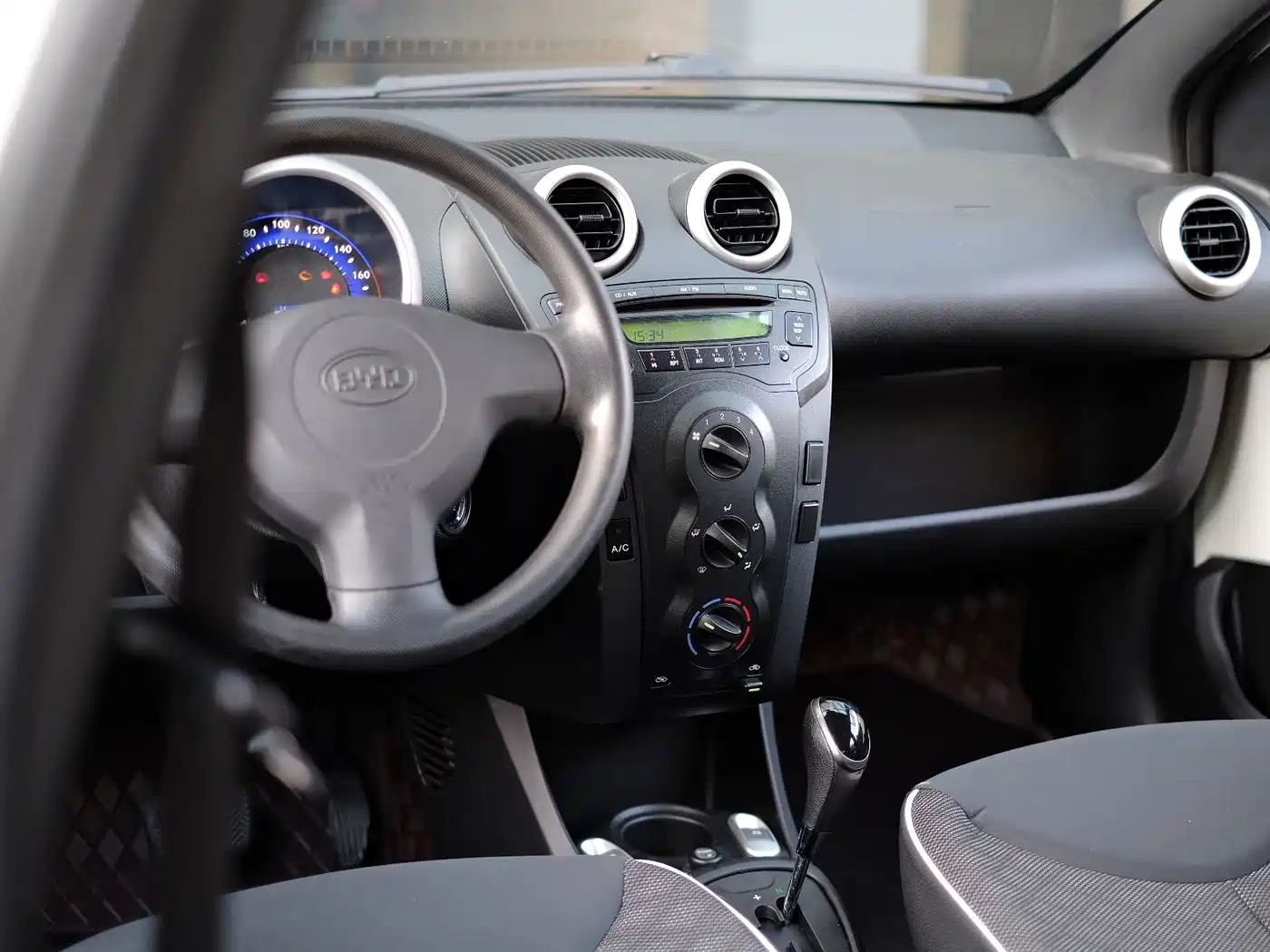 BYD F0 2015 2015 1.0L AMT Cool Edition