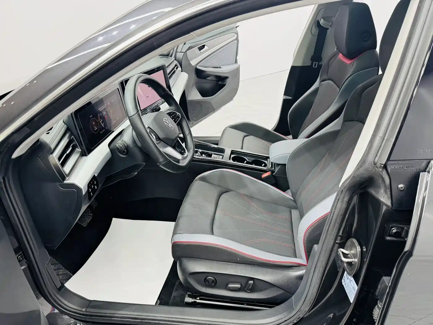 Volkswagen Lamando 2023 Lamando L 280TSI DSG Cool Edition фото 4