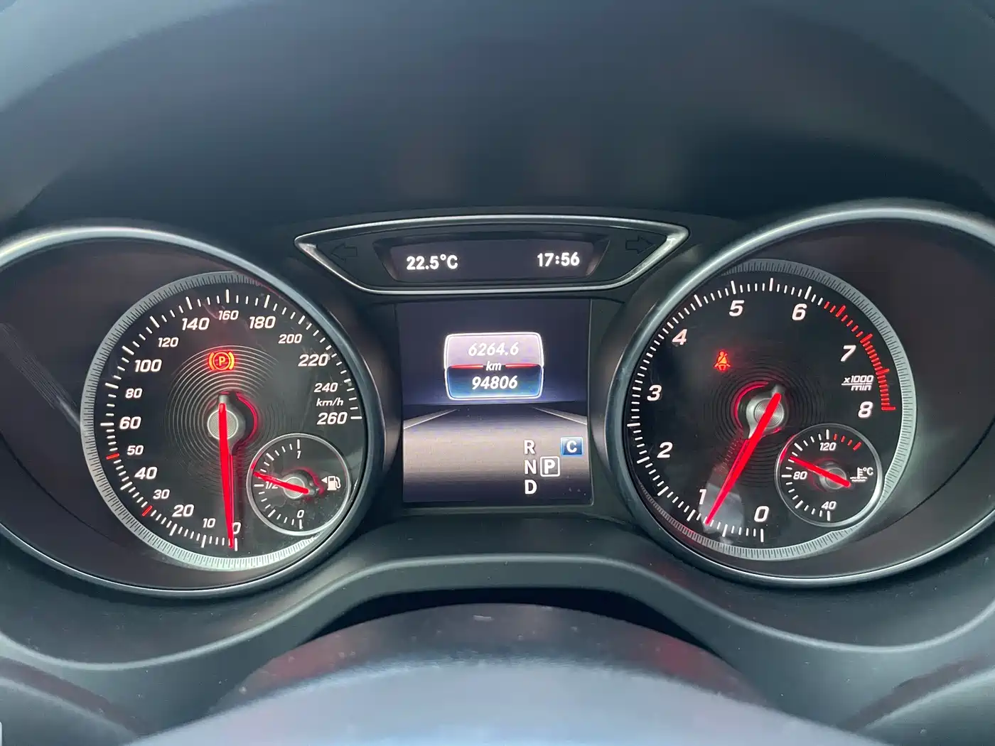 Mercedes-Benz GLA 2019 GLA 200 Dynamic фото 13