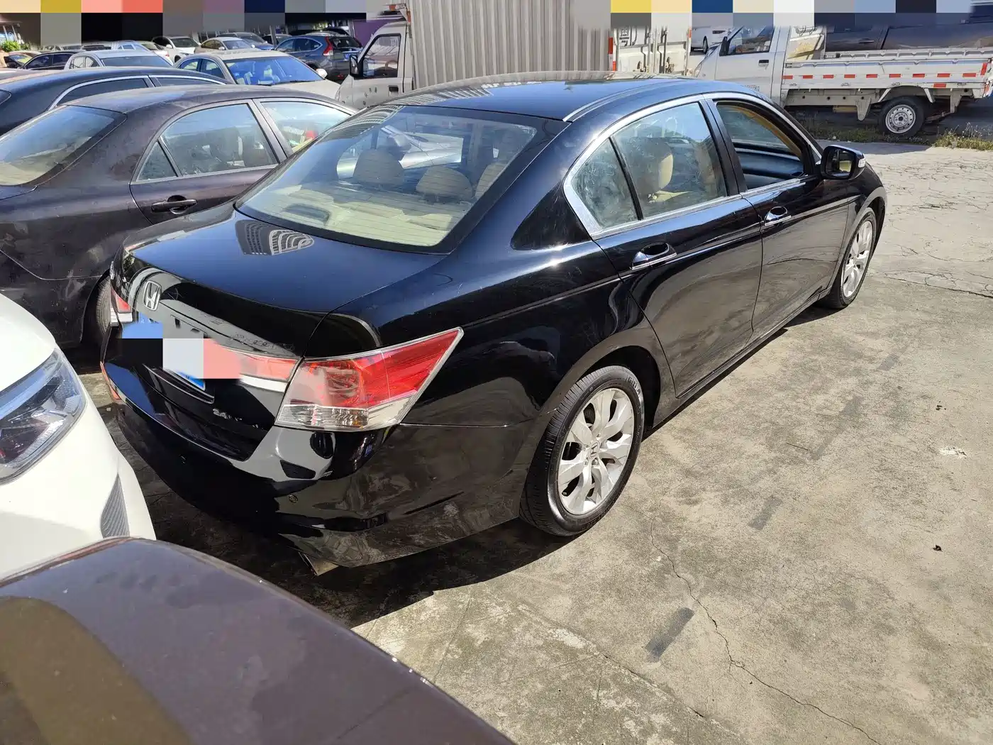 Фото 2 - Honda Accord