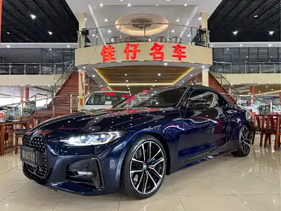 BMW 4