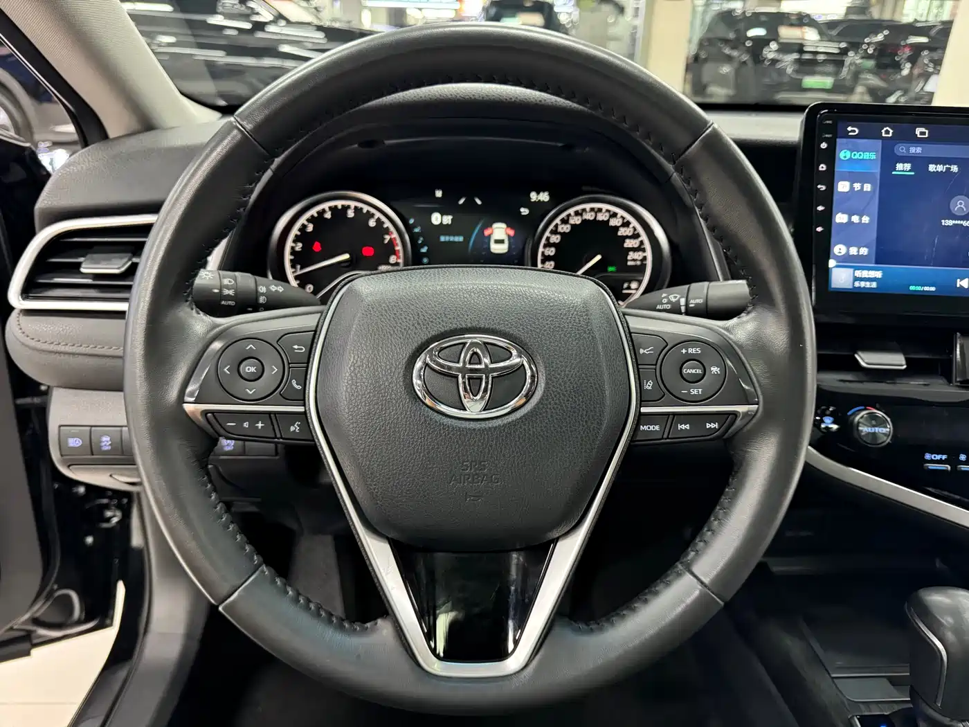 Toyota Camry 2023 2.0G Luxury Edition фото 14