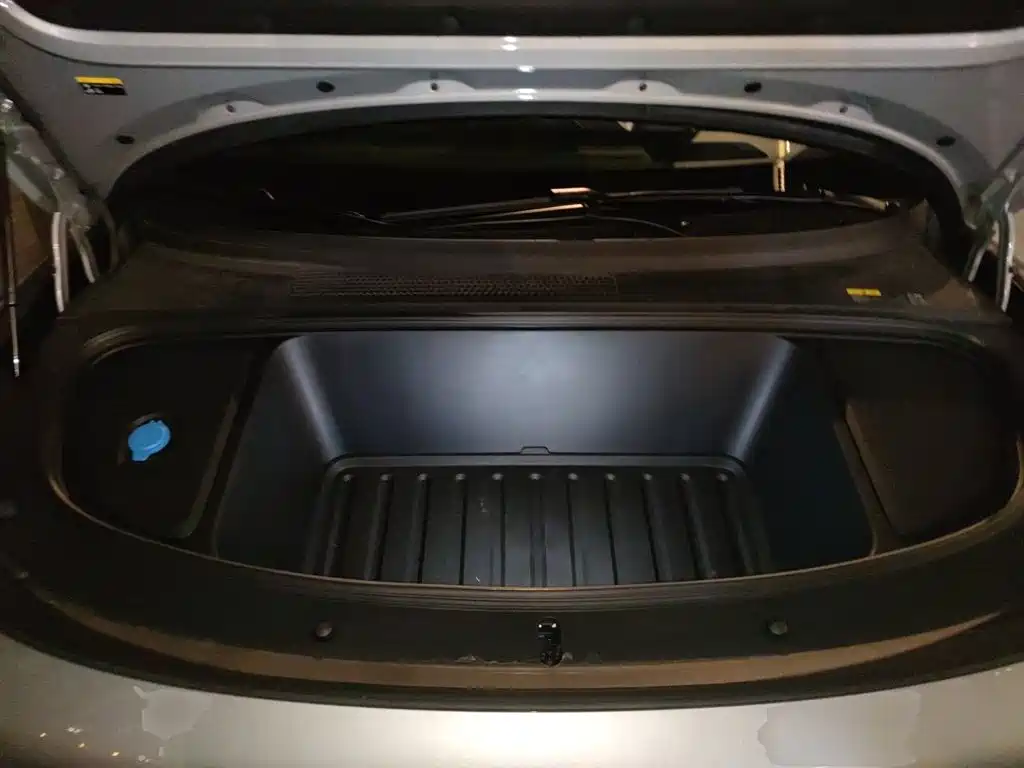 Li Auto i6 2025 2025 2WD Base Model