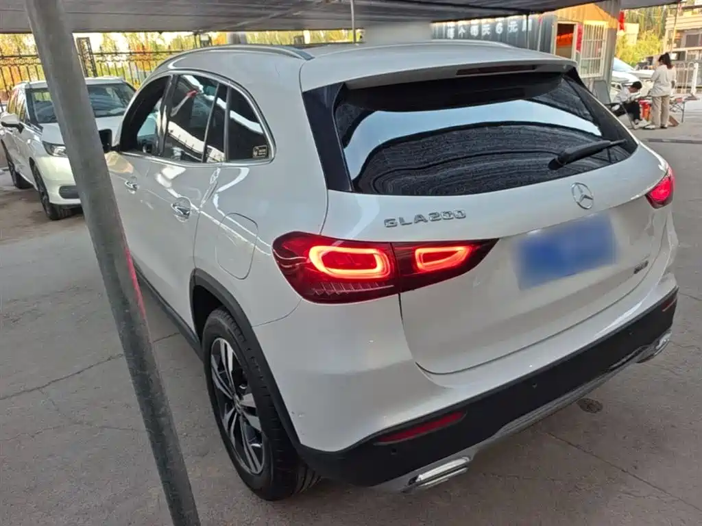 Mercedes-Benz GLA 2022 Facelift GLA 200 фото 5