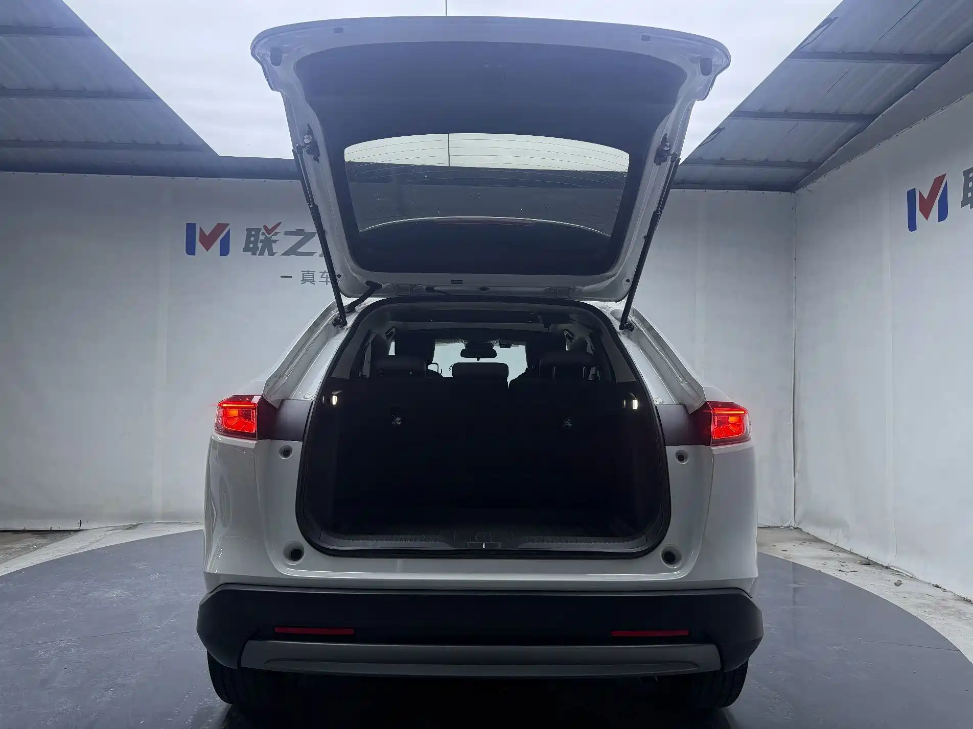 Photo 11 - Honda Vezel