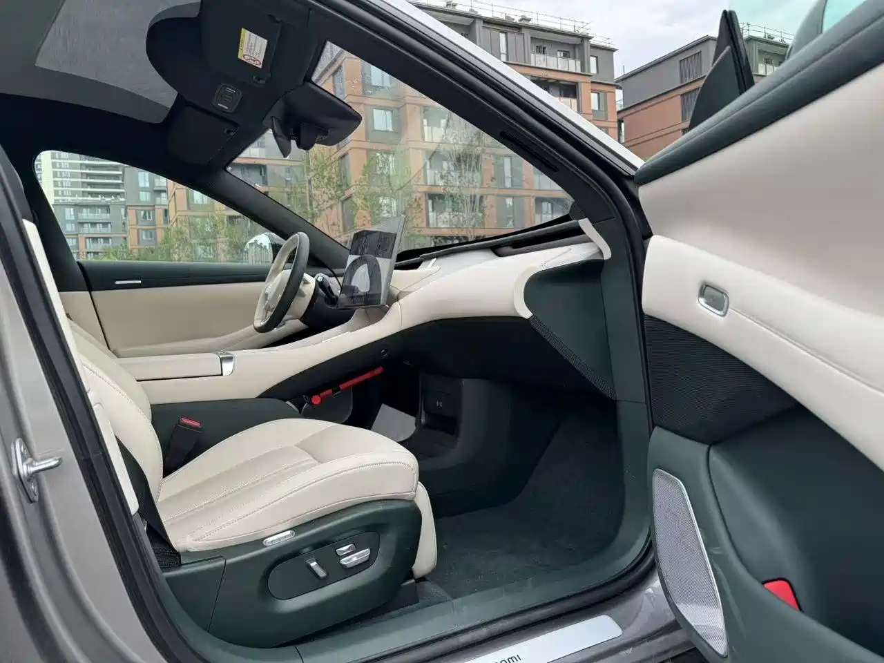 Xiaomi Auto Xiaomi YU7 2025 Extended Range RWD Edition фото 5