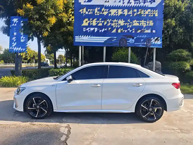 Audi A3 2021 A3L Limousine 35 TFSI Fashion Sport — фото 4