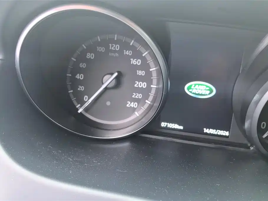 Land Rover Discovery Sport 2018 240PS SE Edition фото 14