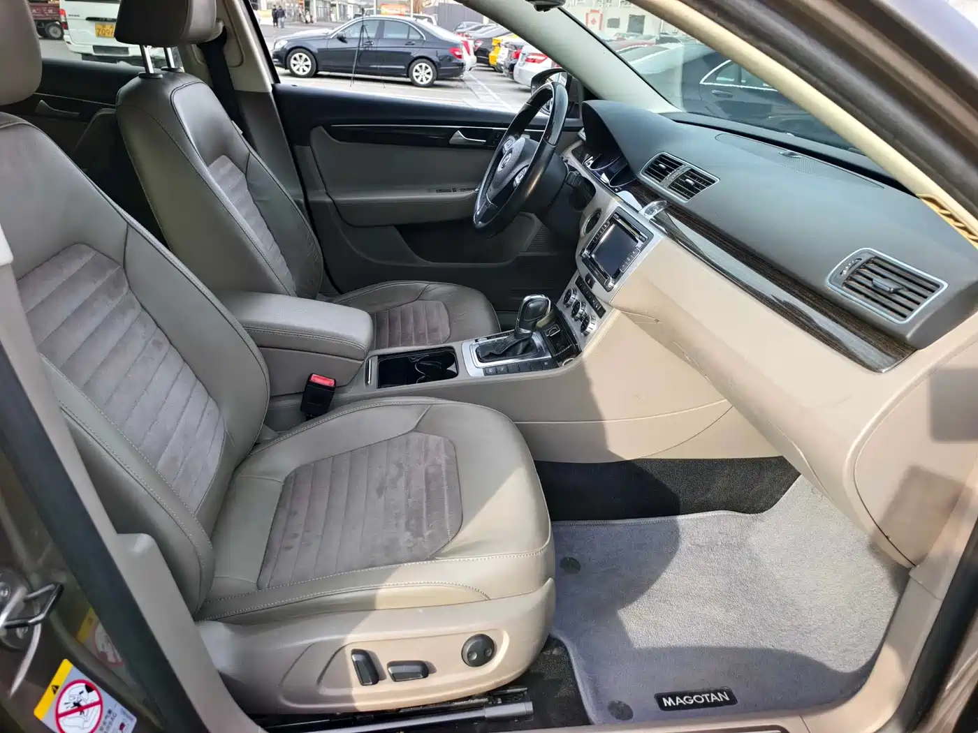 Volkswagen Magotan 2012 1.8TSI Premium фото 15