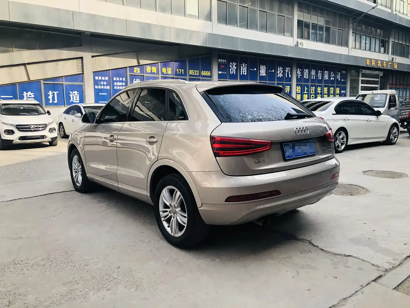 Audi Q3 2015 35 TFSI quattro Technology фото 6