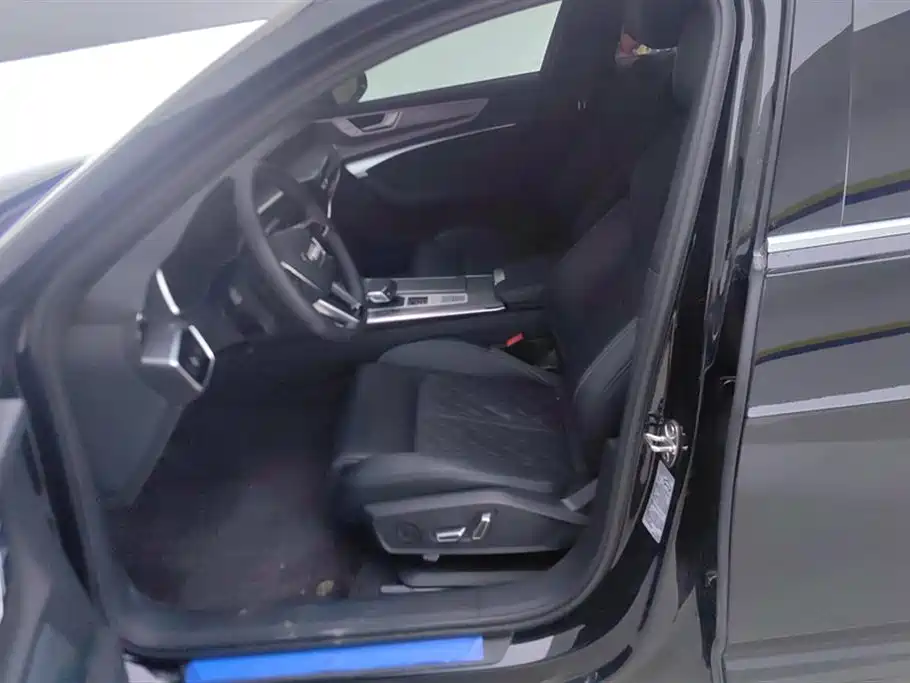 Audi A6L 2025 45 TFSI Premium Sport фото 9
