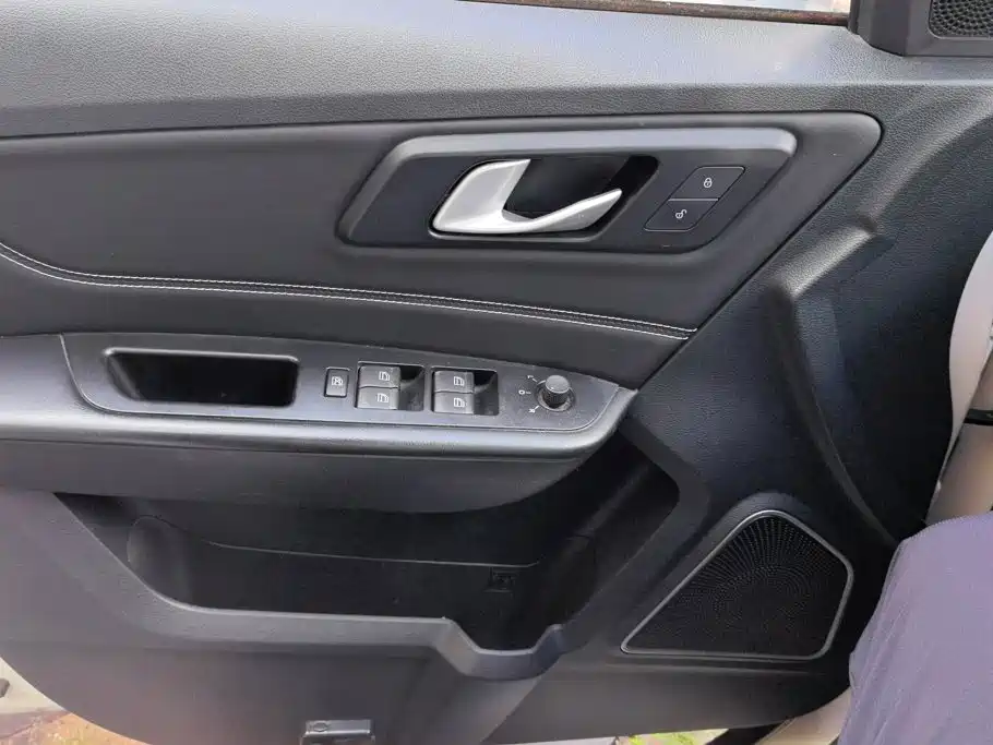 Besturn X40 2019 2019 1.6L Auto Luxury Type China V
