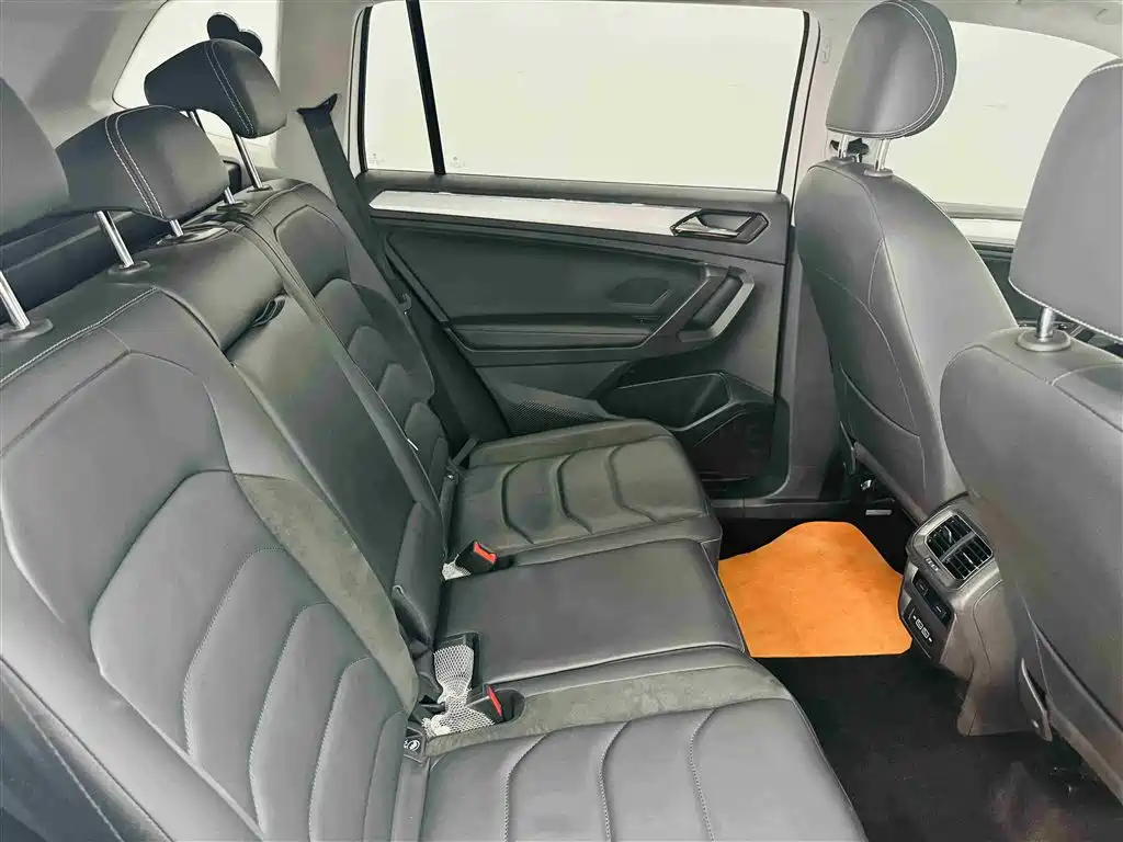 Volkswagen Tiguan L 2019 330TSI Automatic 2WD Panorama Comfort Edition China VI фото 30
