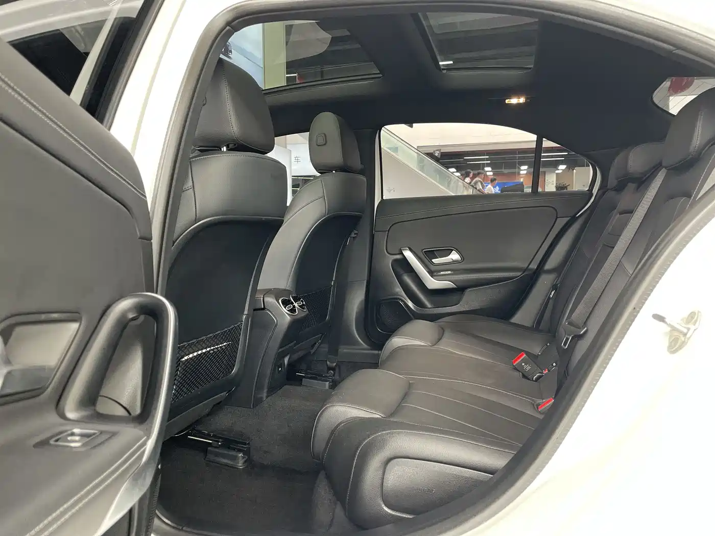 Mercedes-Benz A-Class 2023 A 200 L Dynamic фото 13