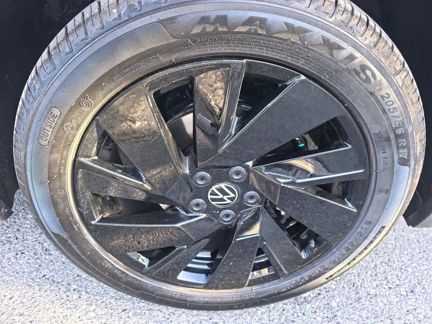 Volkswagen Tharu 2025 New Edge 300TSI Enjoyment Edition фото 12