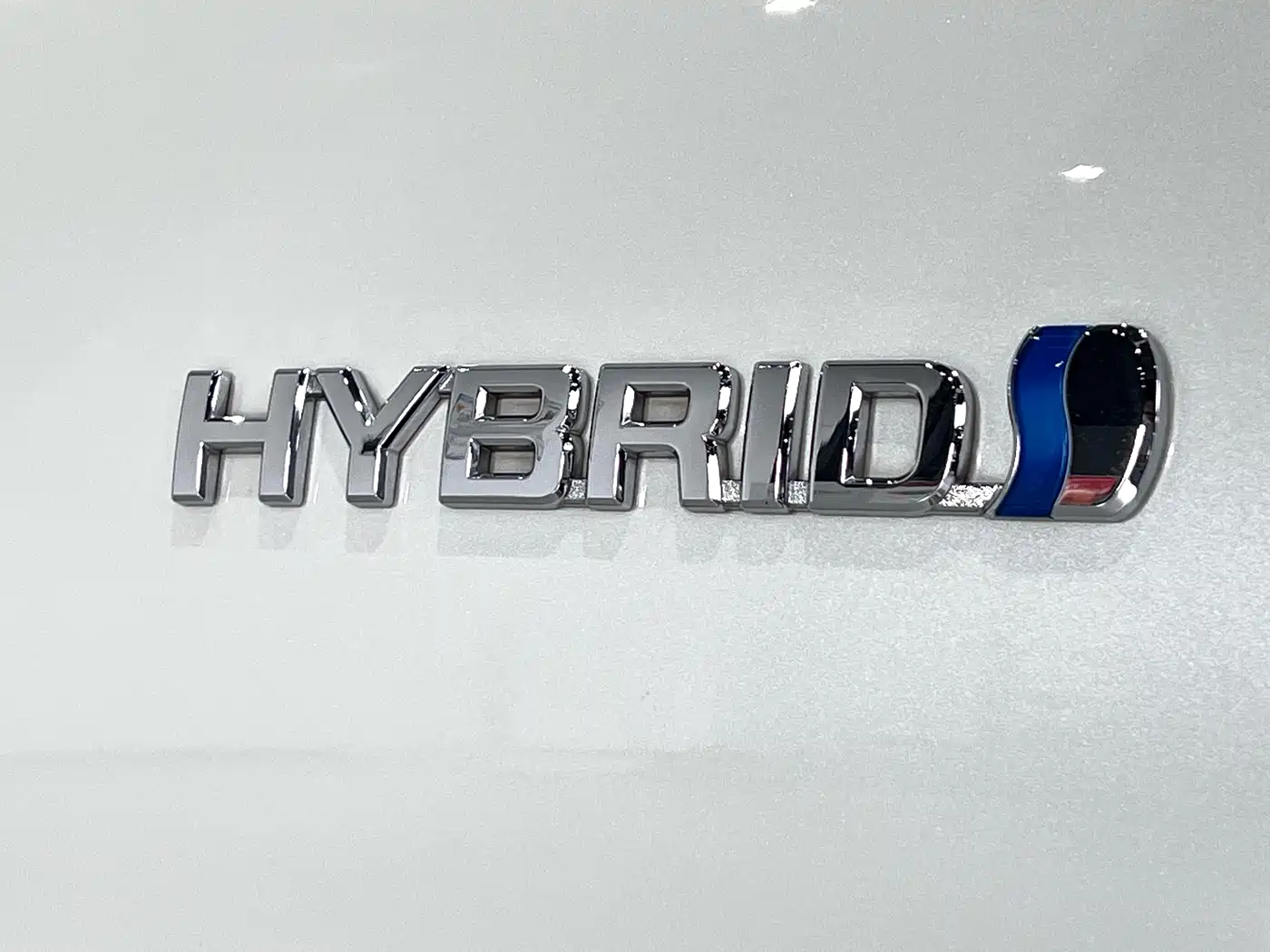 Toyota Alphard 2021 Hybrid 2.5L Luxury фото 10