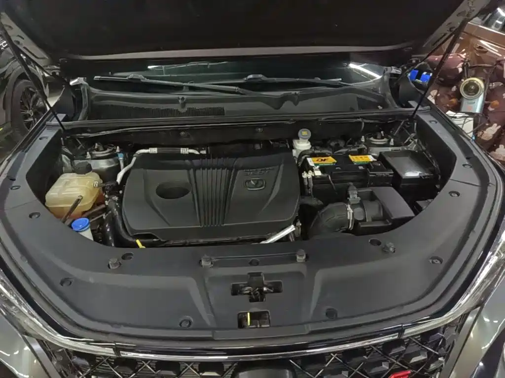 Фото 20 - Changan CS75 PLUS
