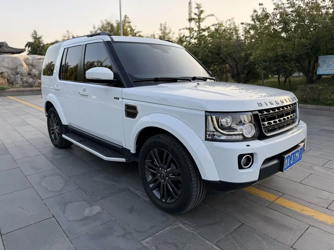 Land Rover Discovery 2015 3.0 SDV6 HSE Diesel фото 10