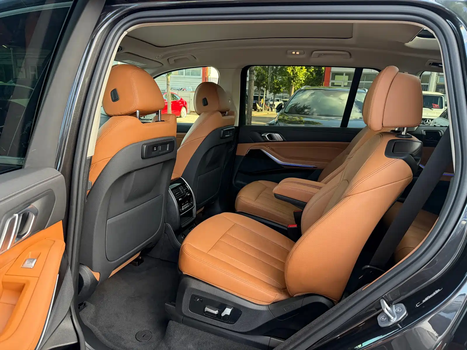 صورة 6 - BMW X7