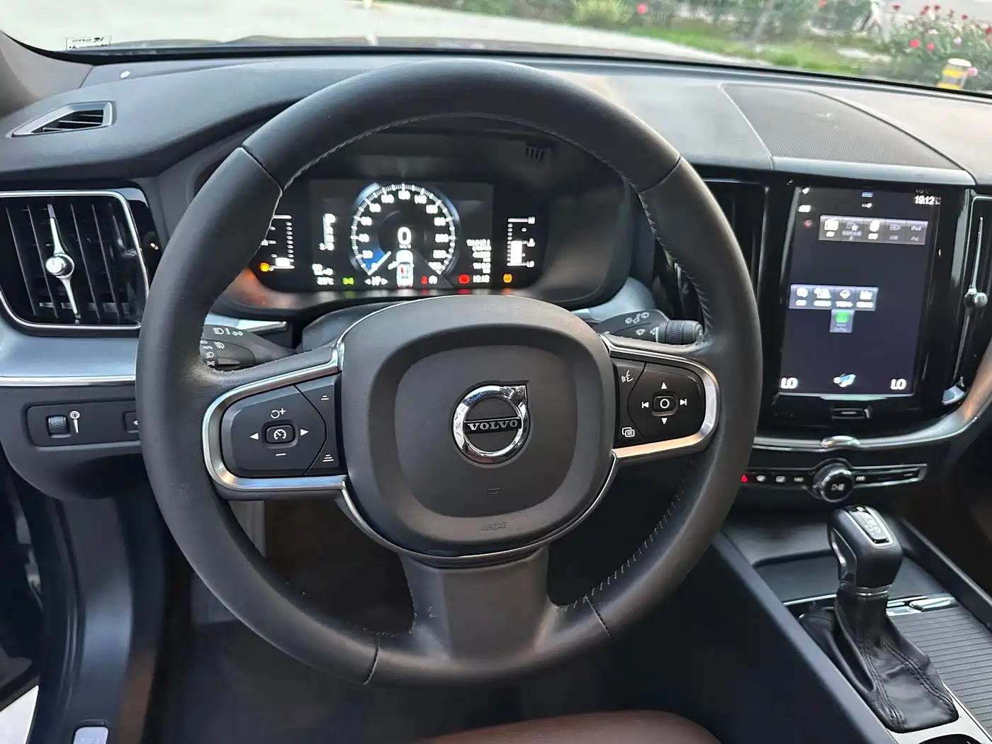 Volvo XC60 2021 T5 AWD Momentum фото 11