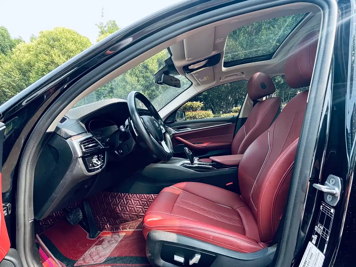 BMW 5 Series 2022 Facelift 530Li Leading Luxury Package фото 2