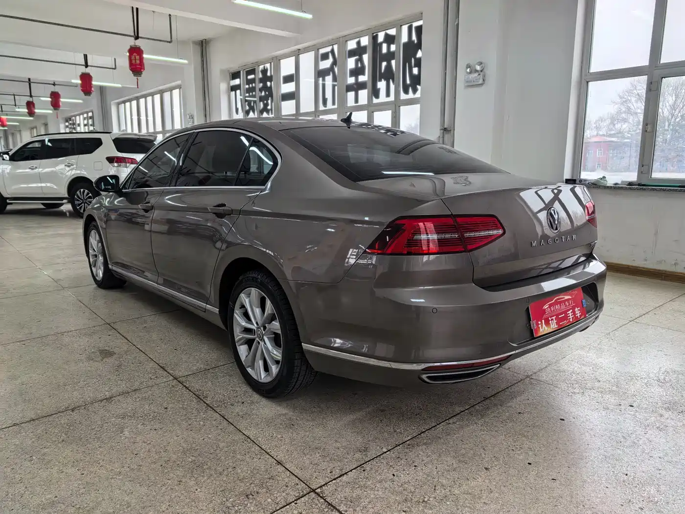 Volkswagen Magotan 2019 330TSI DSG Luxury China V фото 4