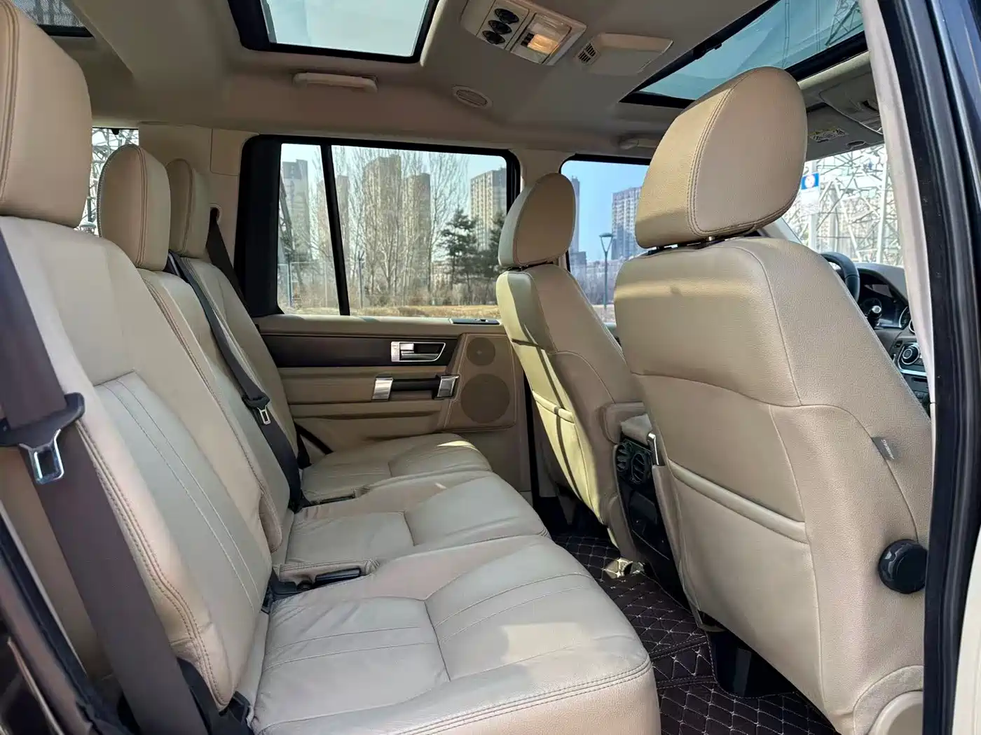 Land Rover Discovery 2012 3.0 SDV6 HSE Diesel фото 13