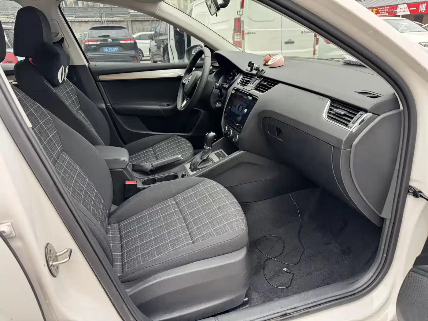 Škoda Octavia 2019 1.5L Automatic Smart Comfort China VI фото 10