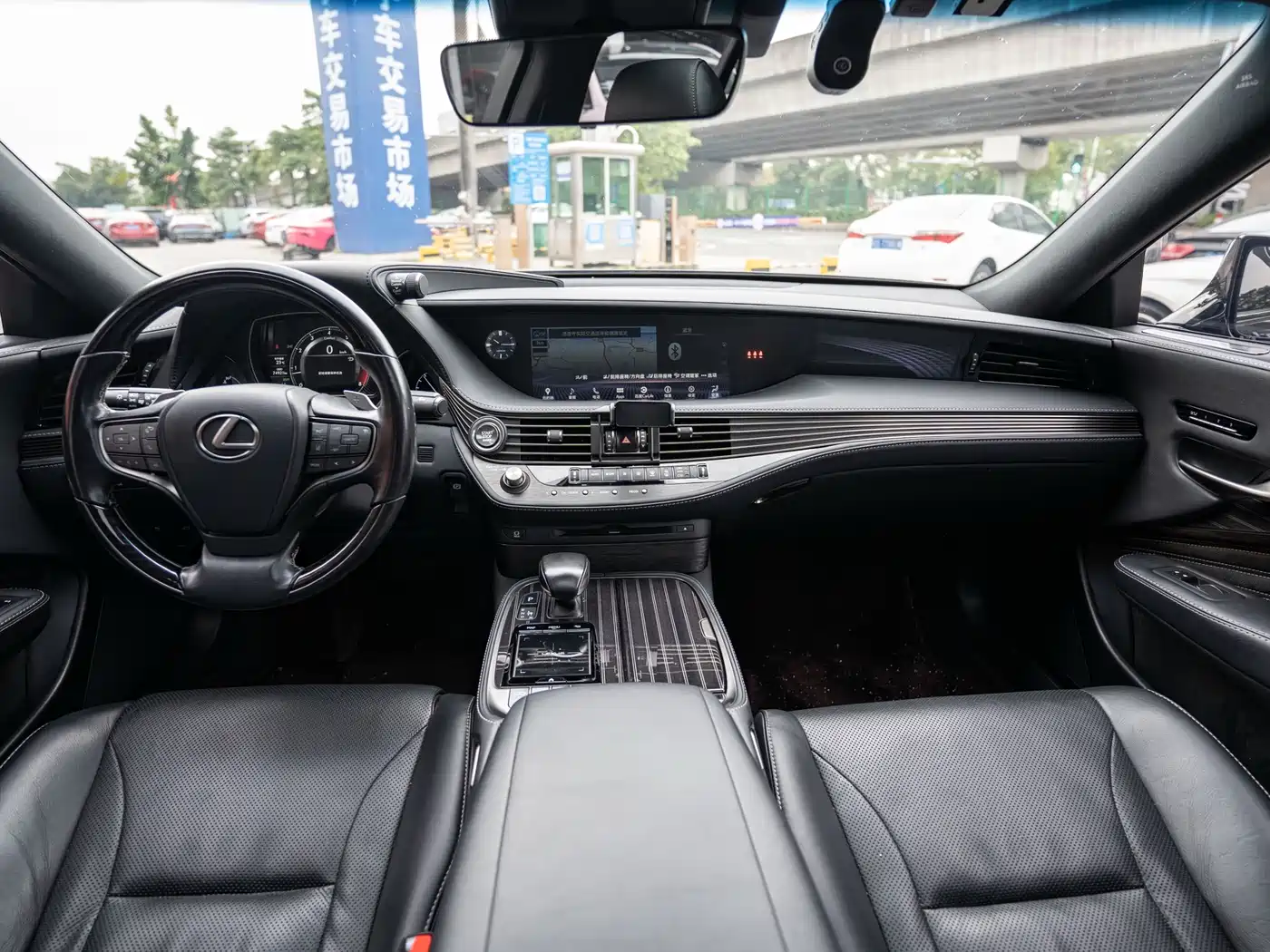 Lexus LS 2018 350 Excellence Edition China V фото 10